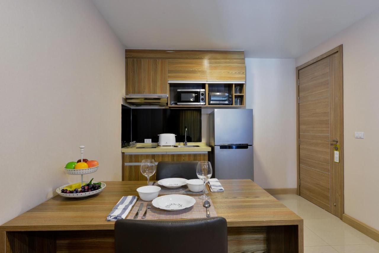 Ramada By Wyndham Ekamai Residences Khách sạn hẻo lánh *