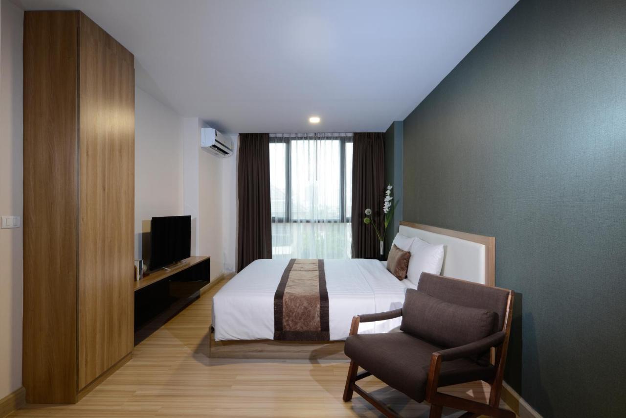 Khách sạn hẻo lánh Ramada By Wyndham Ekamai Residences *